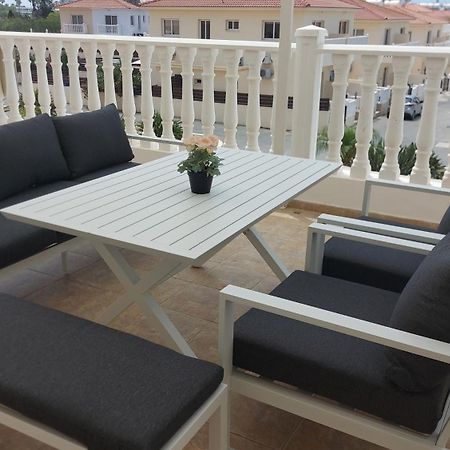 Nissi Golden Sands Sea View 2 Bedroom Apartment アヤナパ エクステリア 写真